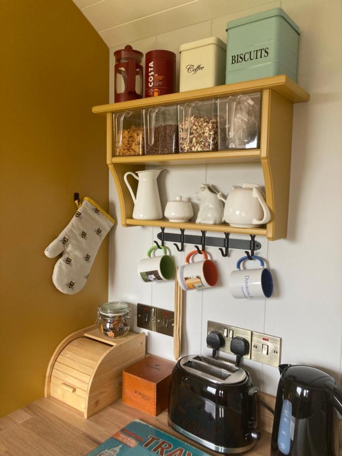 Atlantic Way Shepherd Hut Мовилл Экстерьер фото
